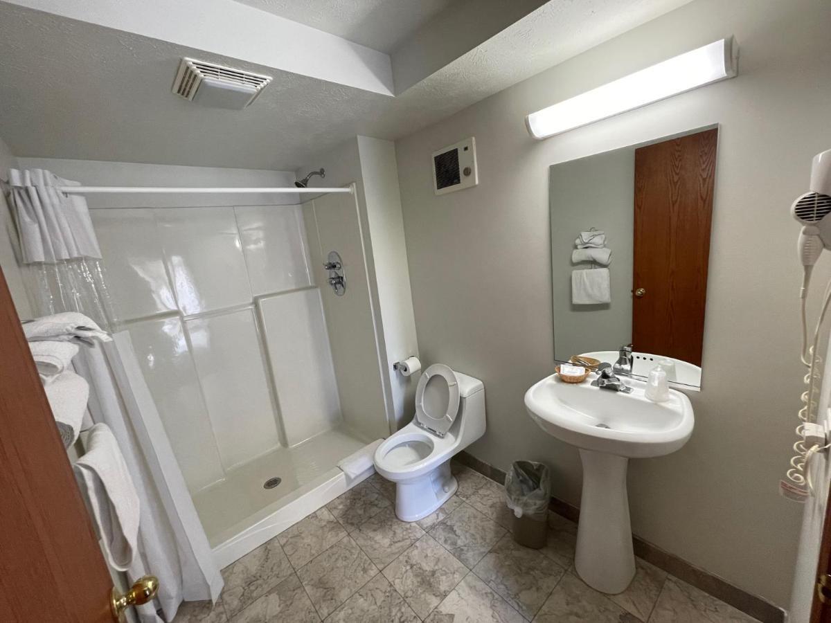 Vibe Inn - Whirlpools Suites - Lyons 외부 사진